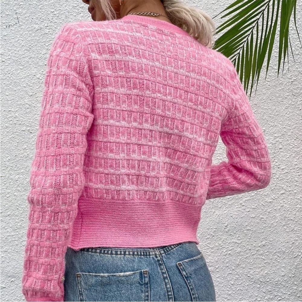 Pastel Pink Crew Neck Sweater with Textured Knit‎